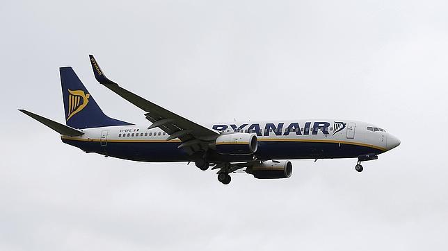 Los trabajadores de tierra de Ryanair convocan una huelga indefinida