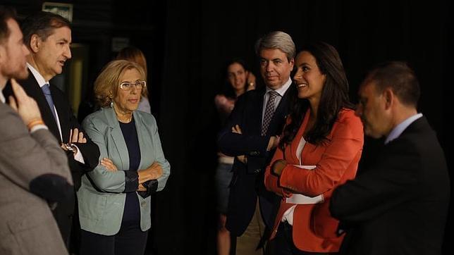 Begoña Villacís y Manuela Carmena se reunirán el lunes para acercar posturas