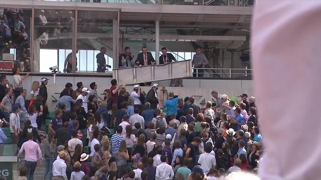 Tres heridos después de la caída de un panel en la Philippe Chatrier