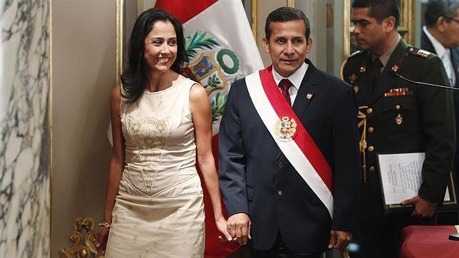 El presidente de Perú defiende a su mujer y admite que recibió apoyo de Venezuela