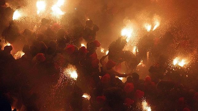 Petardos y fuego en La Patum