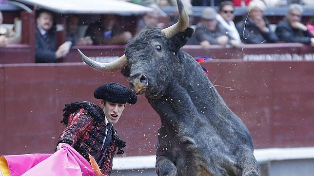 Alejandro Talavante, en u tarde con victorinos