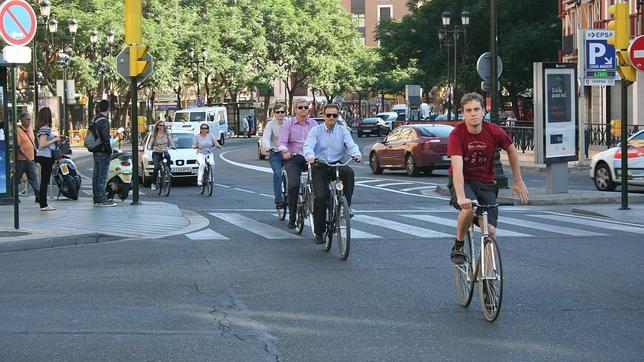 Tráfico no pedirá carné ni seguro para las bicicletas