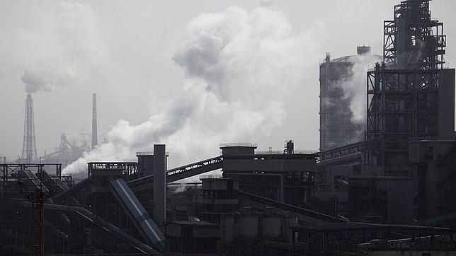 Las emisiones contaminantes de China comenzarán a caer en 10 años, según el LSE