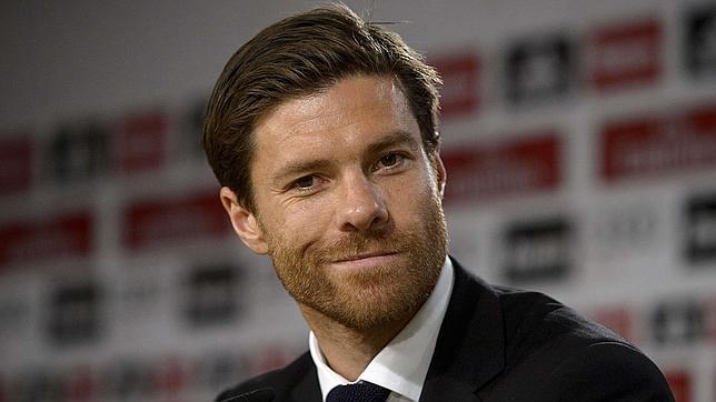 Xabi Alonso, durante una rueda de prensa