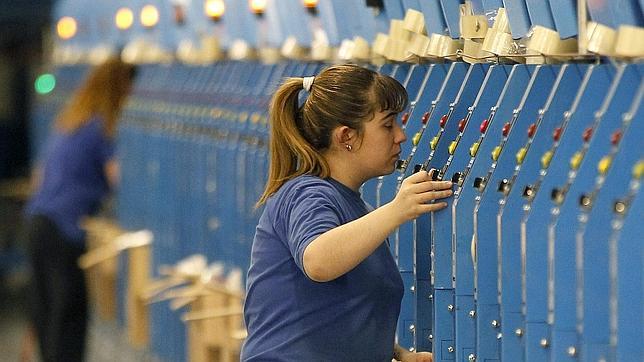 El coste por hora trabajada vuelve a subir y aumenta el 1,6% en el primer trimestre