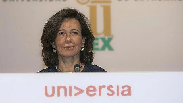La presidenta de Universia y del Banco de Santander, Ana Botín durante la reunión de la XV Junta General de Accionistas de Universia