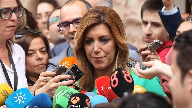 Susana Díaz tiende la mano «al bloque del no» tras ser elegida presidenta