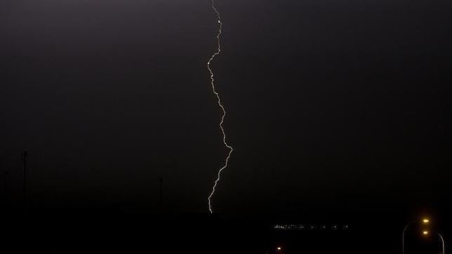 Garajes y locales inundados en el sur de Madrid por la tormenta de esta madrugada