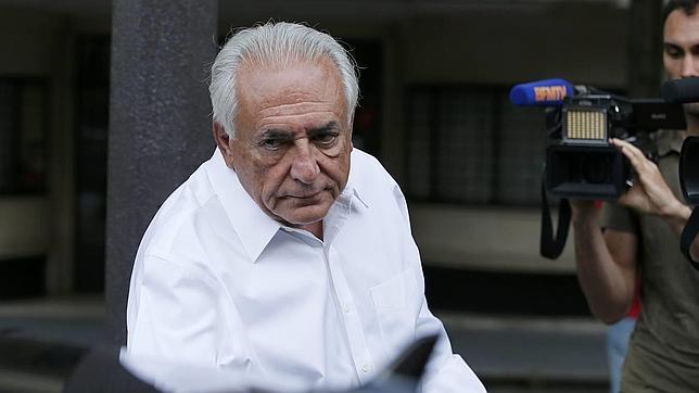 La justicia francesa declara no culpable a Strauss-Kahn de proxenetismo