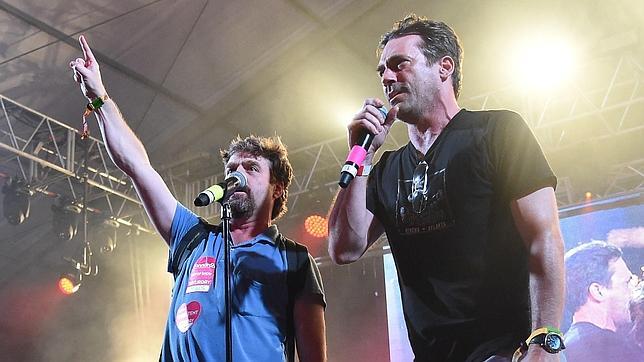 Jon Hamm («Mad Men») se atreve a cantar en la tarima del Bonnaroo