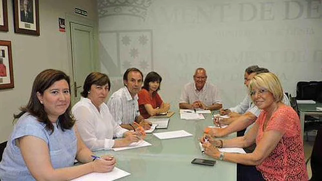 Imagen de la reunión celebrada en el Ayuntamiento de Denia