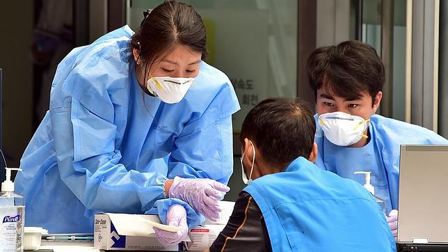 Corea del Sur eleva a 19 los muertos en el país a causa del brote de MERS