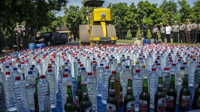 Destruyen el alcohol al inicio del Ramadán