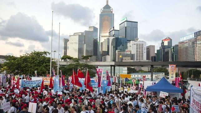 Hong Kong vota su reforma electoral para elegir a su jefe ejecutivo en 2017