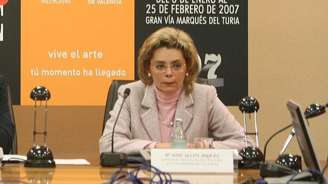 La exedil María José Alcón, imputada por un delito fiscal