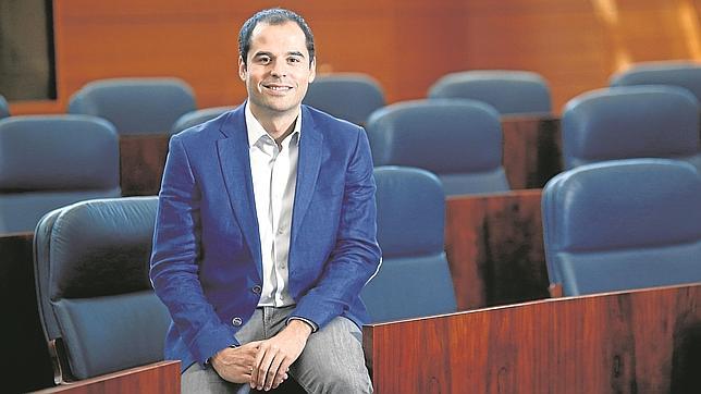 Aguado: «Dependerá de Cifuentes agotar o no la legislatura»