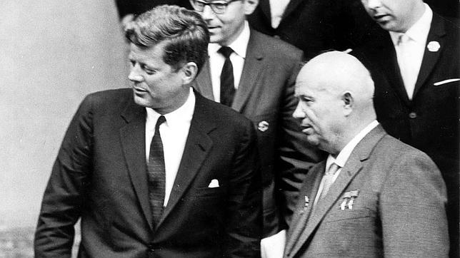John F. Kennedy y Nikita Kruschev en Viena en junio de 1961