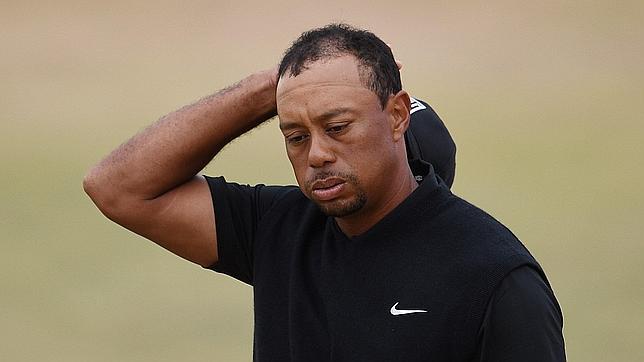 Clamor popular para que Tiger Woods se retire temporalmente de los torneos