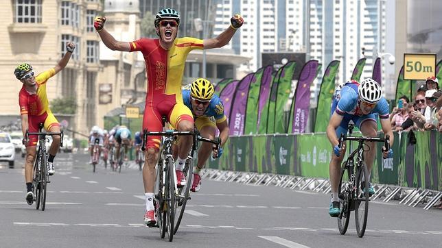 Luis León Sánchez logra el oro en la prueba de ciclismo en ruta