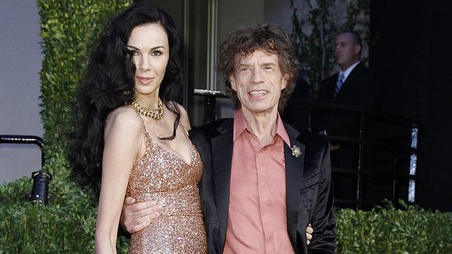 La firma de L'wren Scott cierra en el aniversario de su muerte