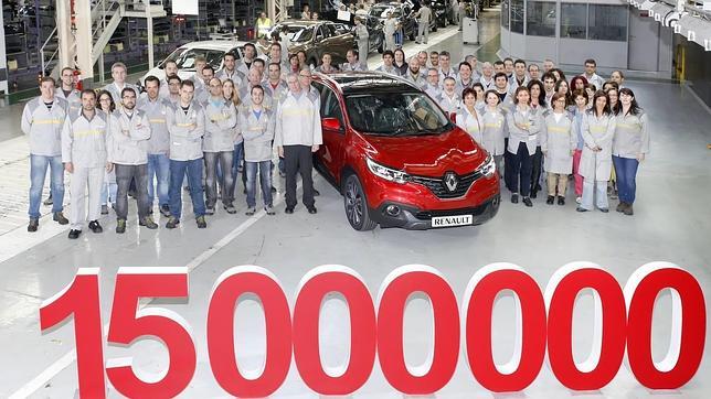 Renault fabrica su vehículo número 15 millones en España