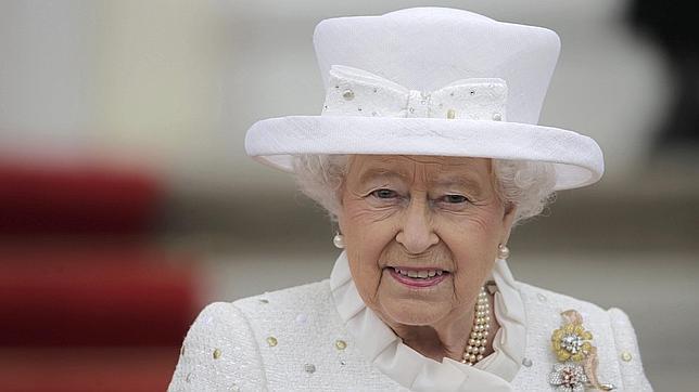 La Reina Isabel II de Inglaterra este 24 de junio