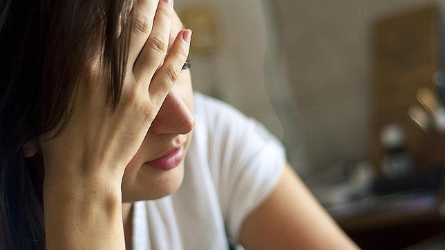 Las mujeres tienen más dificultades a la hora de luchar contra las adicciones