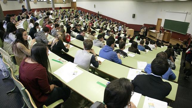 Crecen los aprobados en selectividad en los distritos universitarios de Castilla y León