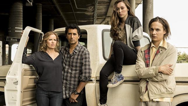 ¿Virus o microbio? Empieza el apocalipis zombi de «Fear The Walking Dead»