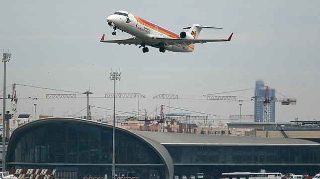 Los controladores aéreos llevarán a cabo nuevos paros parciales en julio