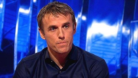 Nuno ficha a Phil Neville