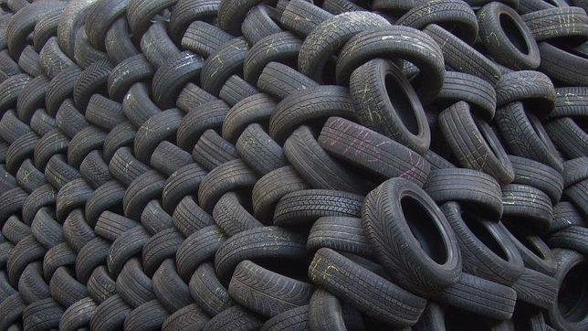 Piden prohibir la venta de neumáticos usados