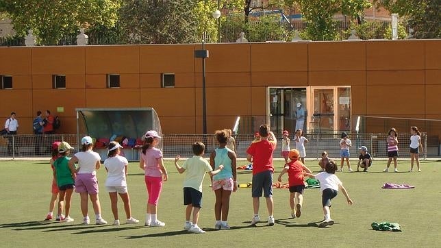 El «boom» de los campamentos urbanos para niños de vacaciones