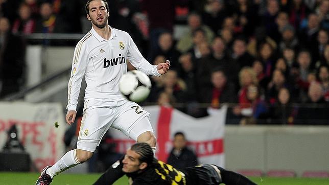 Higuaín no logró el gol en la Copa del Rey 2012