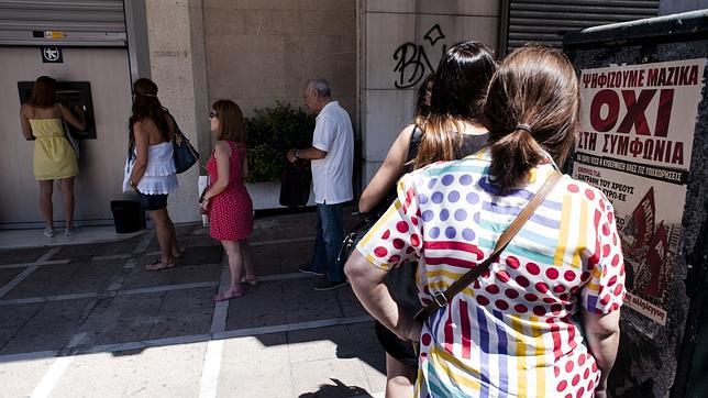 Los bancos griegos seguirán cerrados al menos hasta el jueves