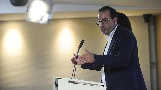 El secretario general de Unió, Ramon Espadaler, atiende a los medios