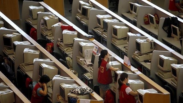 La Bolsa china vuelve a caer pese a las medidas del Gobierno para frenar su desplome