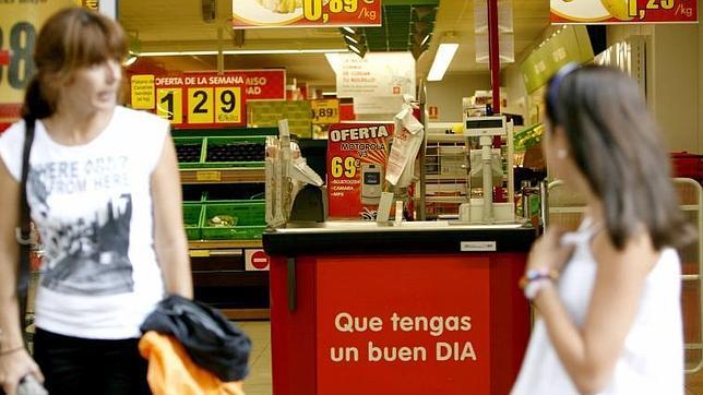 El grupo DIA gasta 6,44 millones de euros en la compra de 950.000 acciones propias