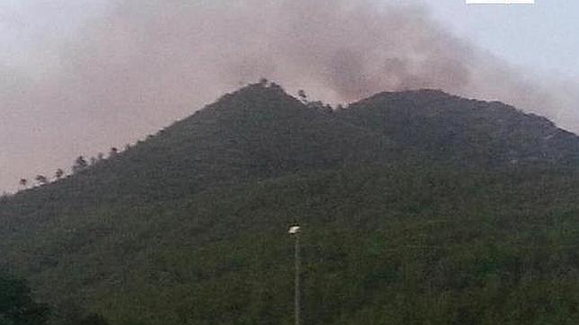 Imagen de incendio que afecta a la localidad castellonense de Montán