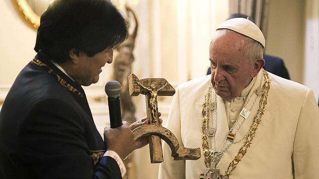 El Papa pide «transparencia institucional» en su primer discurso ante Evo Morales