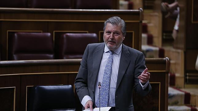 El ministro de Educación, Íñigo Méndez de Vigo, en la sesion de control al gobierno en el Congreso de los Diputados
