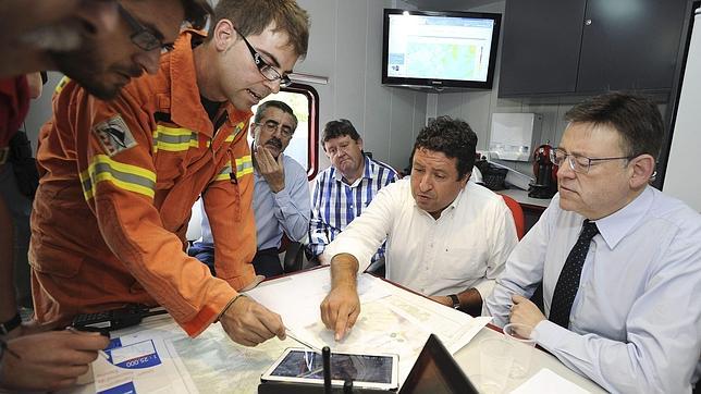 Ximo Puig asume la gestión de los incendios sin una Agencia de Emergencias real