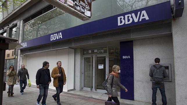 ¿Es legal que los bancos dejen de enviar correspondencia a sus clientes sin previo aviso?