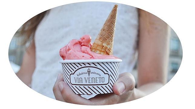 Helados artesanos, polos y tartas son sus productos estrella