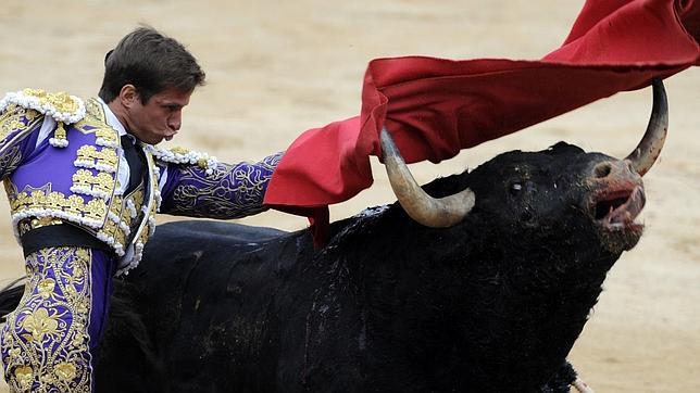 Directo: El Juli, por la puerta grande; el antitaurino, detenido