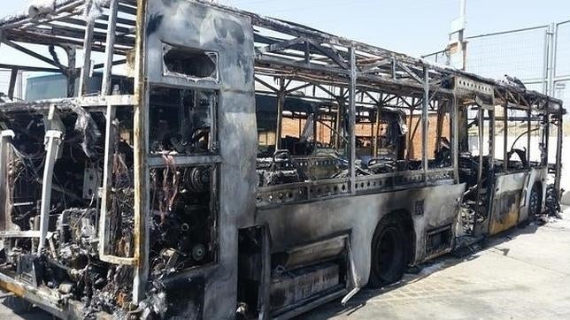 Alarma por el aumento de incendios en los autobuses de la EMT de Madrid