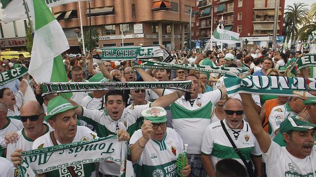 El Elche presenta solicitud de medida cautelarísima para impedir descenso