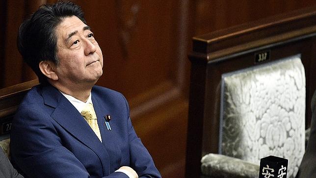 Shinzo Abe, en el debate de un controvertido paquete de reformas de las Fuerzas Armadas