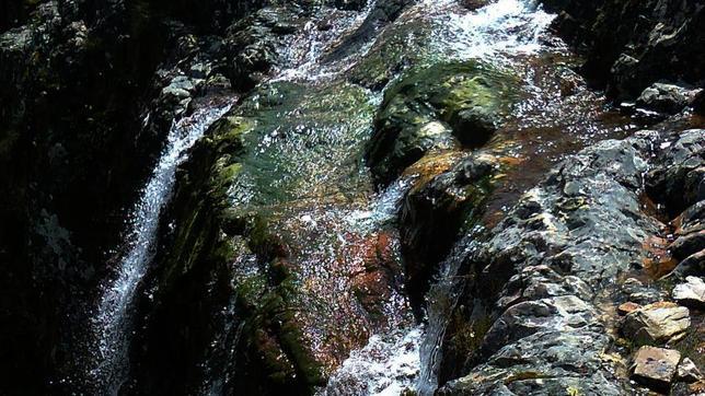 La microreserva de la Garganta de las Lanchas ofrece la posibilidad de recorrer tres saltos de agua